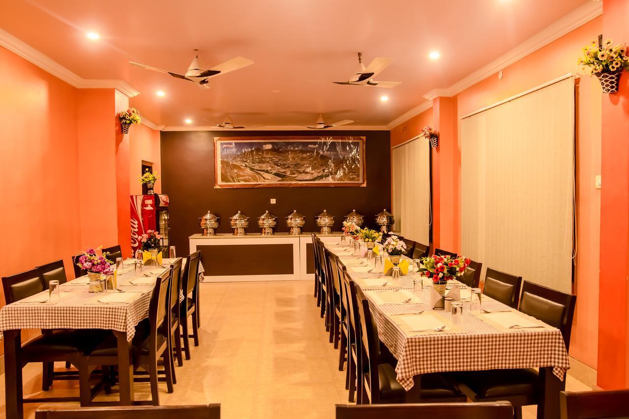 Hotel Stupa Lumbini Екстер'єр фото