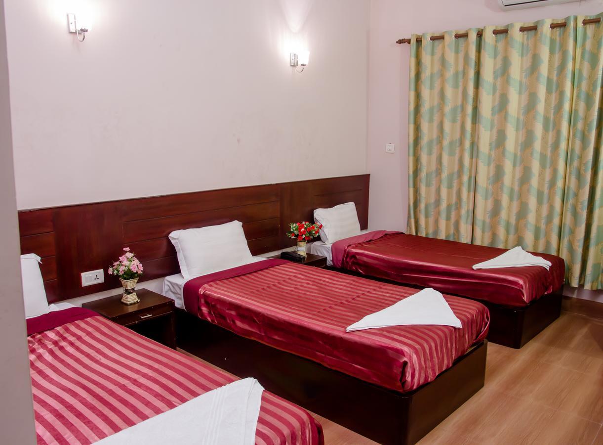Hotel Stupa Lumbini Екстер'єр фото